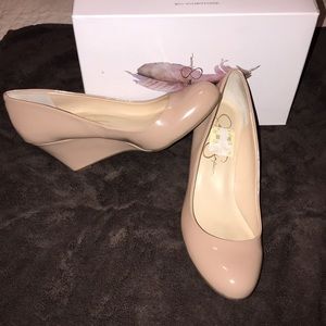 Jessica Simpson wedges!